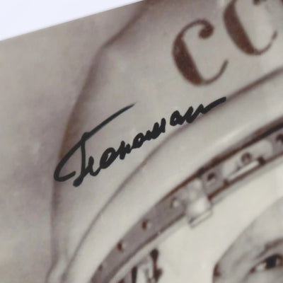 Close-up of Valentina Ponomaryova's signature on the photo